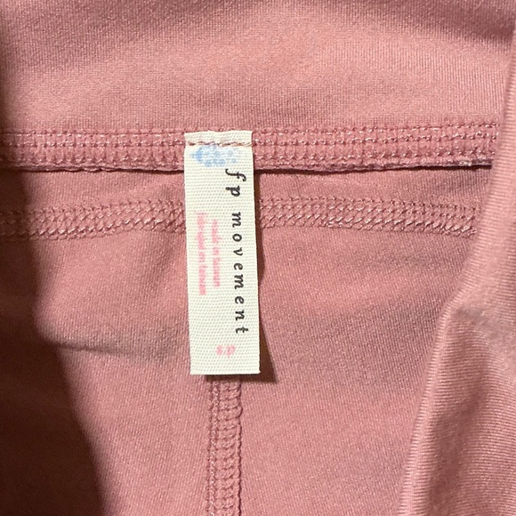 Free People Movement Leggings Pink/Rose Color Size SP - Picture 4 of 8